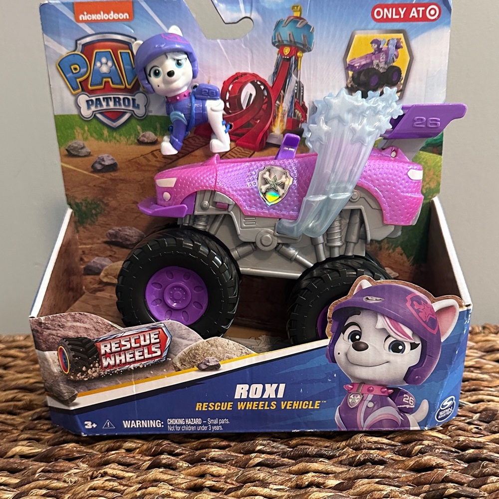 Paw Patrol Roxi Rescue Wheels brand new in box